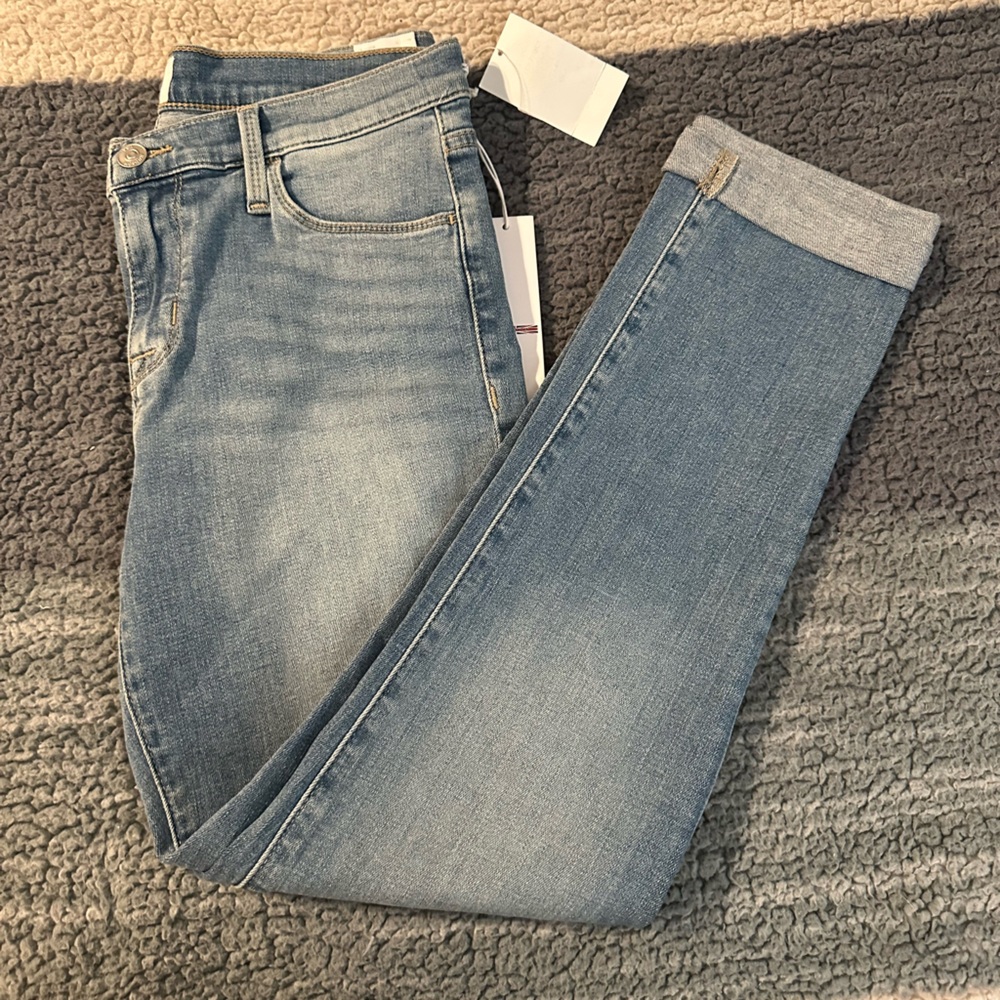 Hudson Jeans Classic Light Wash Crop Distressed Boyfriend Jeans